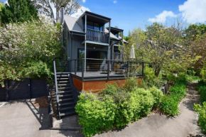Cloudsong Chalet 1 Close to the village centre, Kangaroo Valley